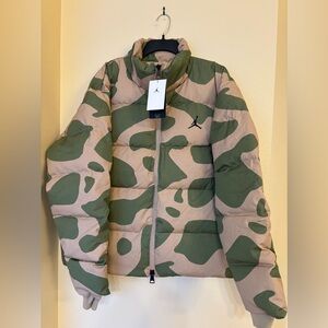 Nike Jordan Flight Heritage Puffer Down Green Camo Jacket Size XL